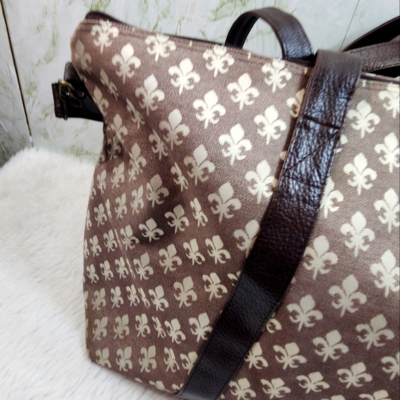 T.B2 JEANS Overnight Bag - Picture 8 of 15